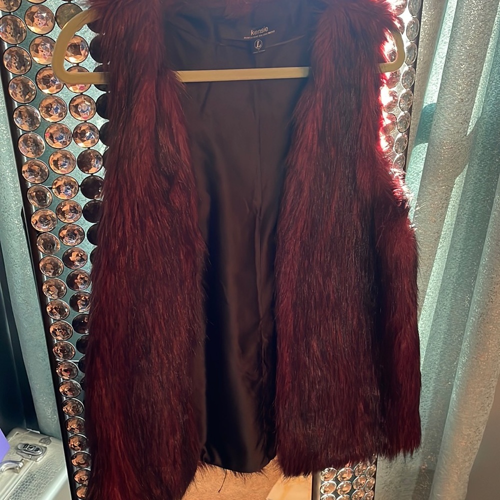 Fur vest